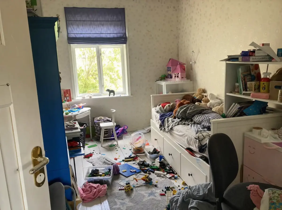 FØR: Barnerommet.
